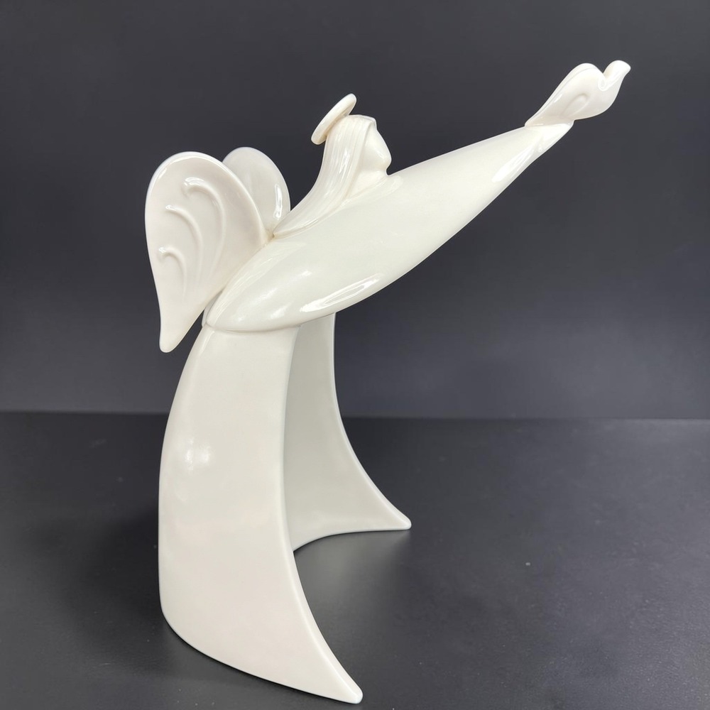Enesco Trilight Heavenly Love Angel Figurine Kim Lawrence White Ceramic Nativity